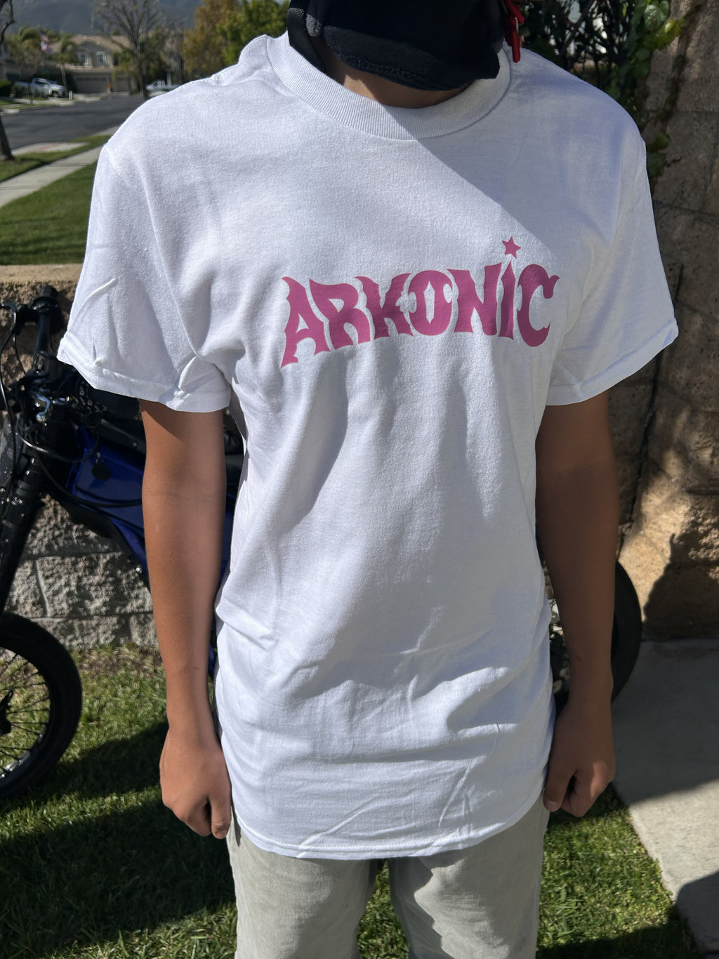 Arkonic tee- Pink